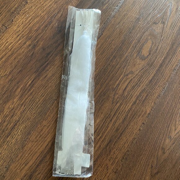 Lulus Bridal Rhinestone Belt NWT - Picture 3 of 6